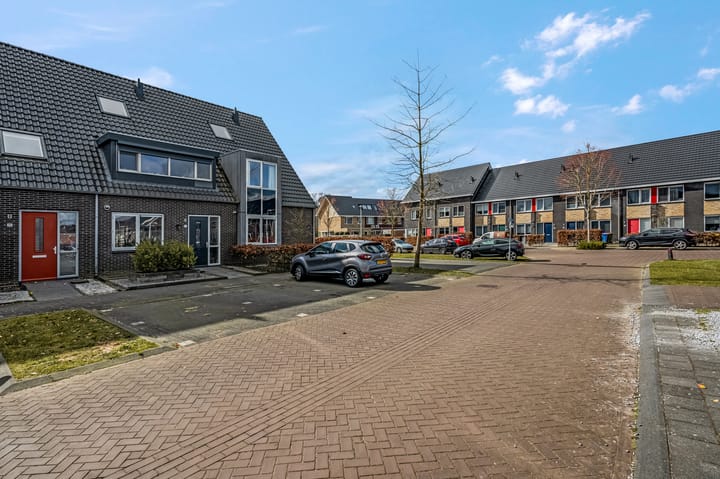 Photo 27 of Brahmalaan 51