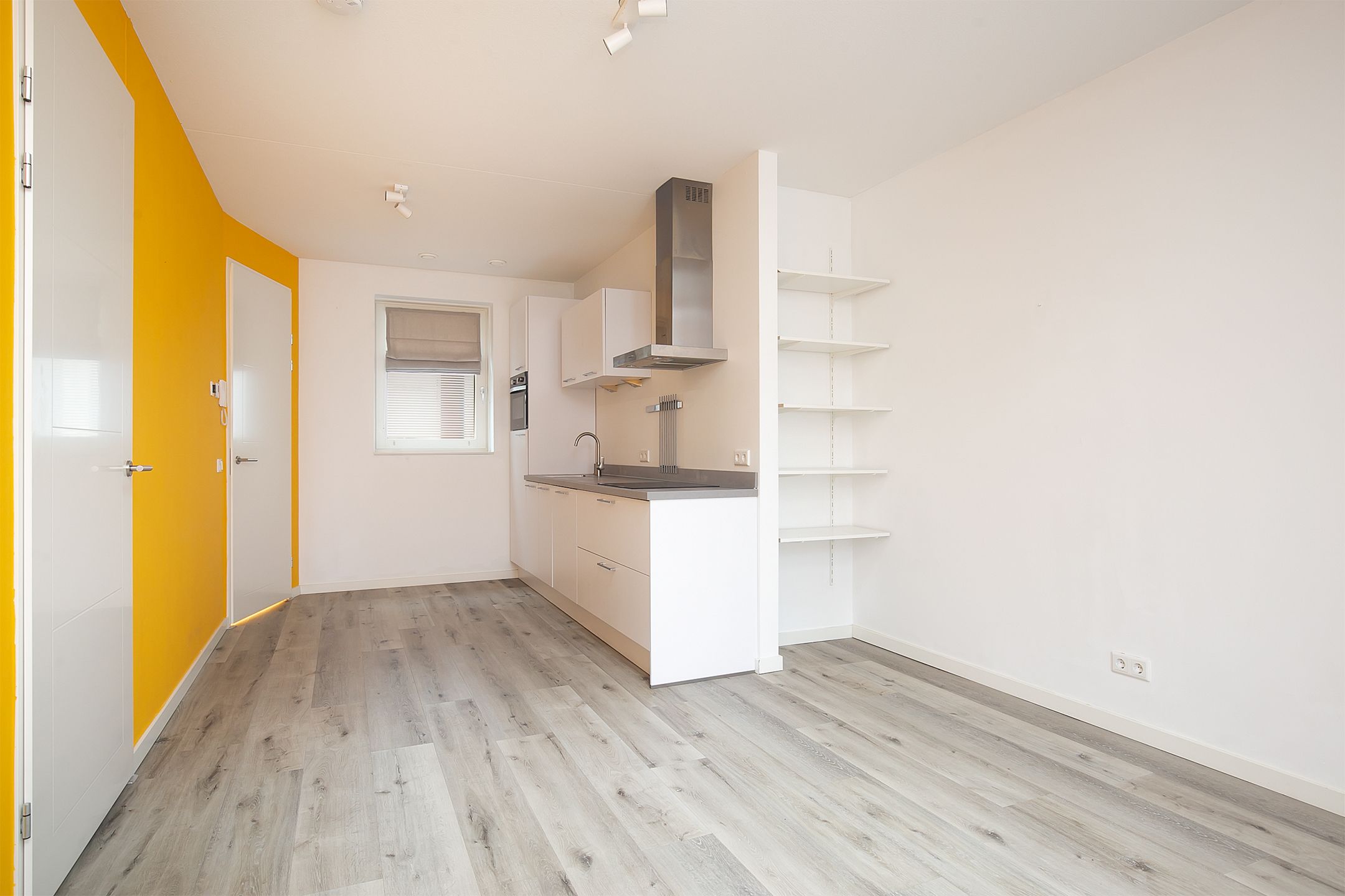 Photo 6 of Nachtegaalstraat 29-F