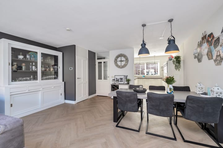 Foto 11 van Roosje Vosstraat 10