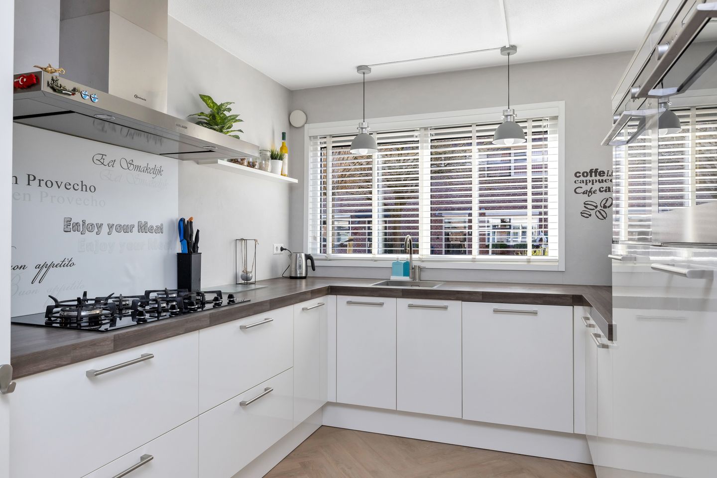 Foto 20 van Roosje Vosstraat 10