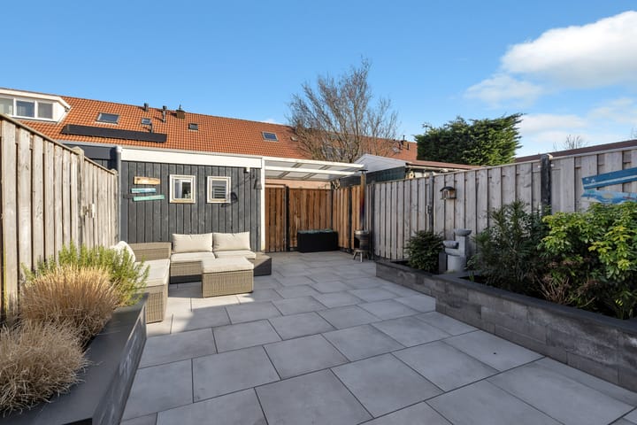 Foto 37 van Roosje Vosstraat 10