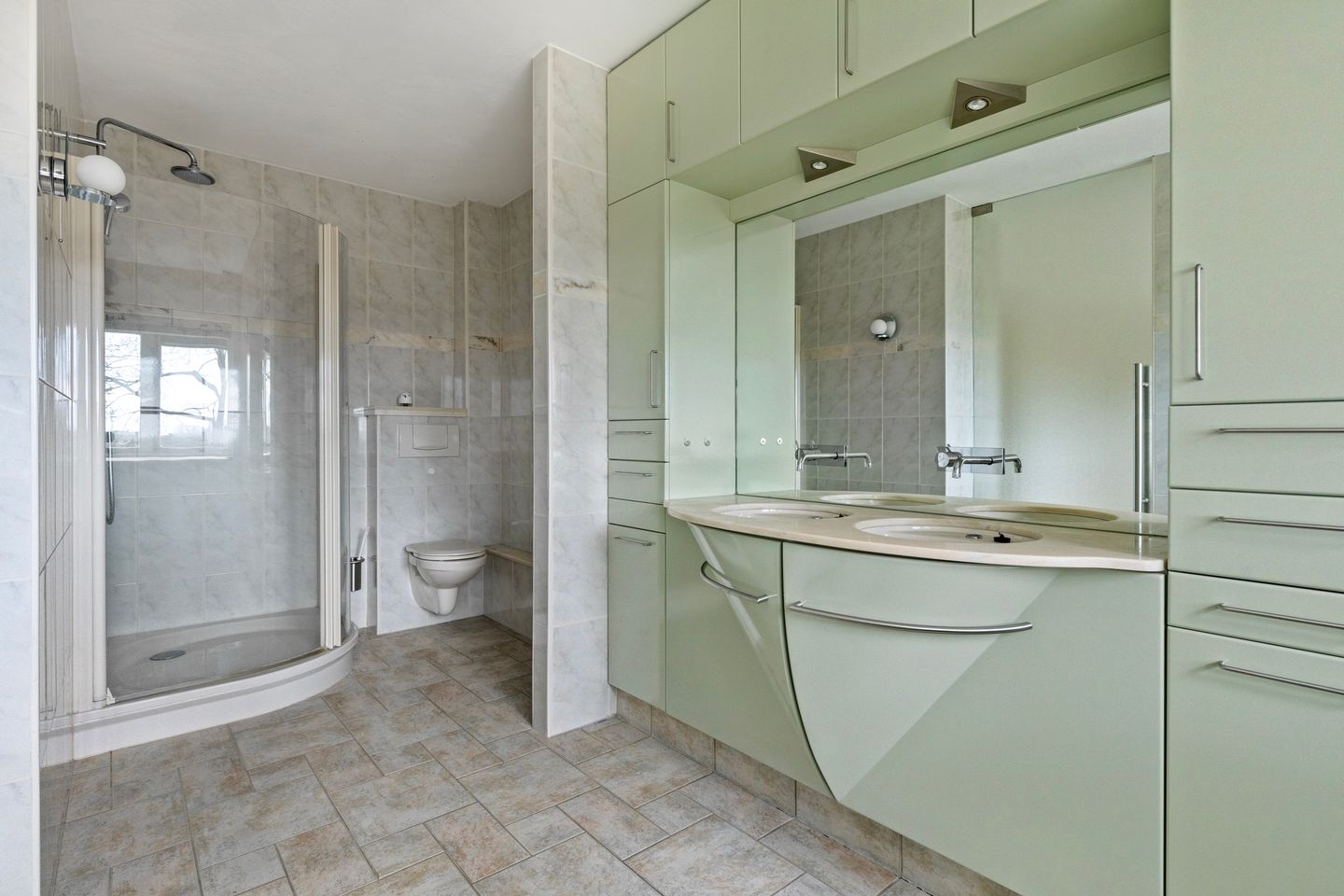 Foto 25 van Suze Groenewegstraat 107