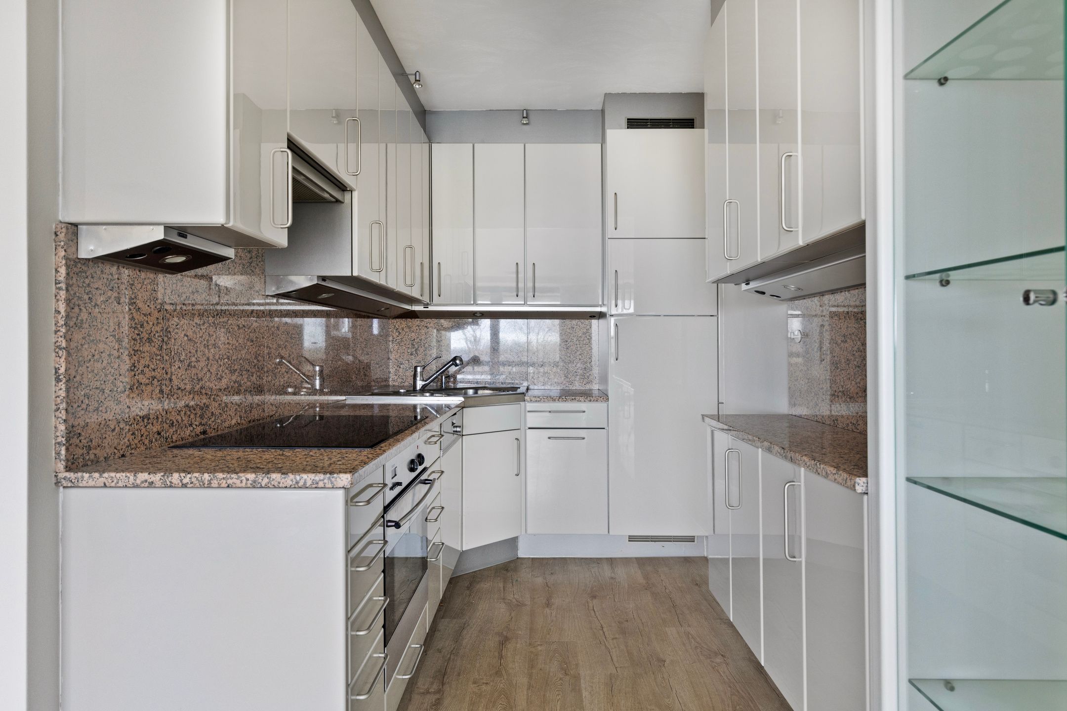 Foto 3 van Suze Groenewegstraat 107