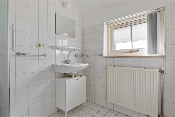 Photo 15 of Meerkoet 66