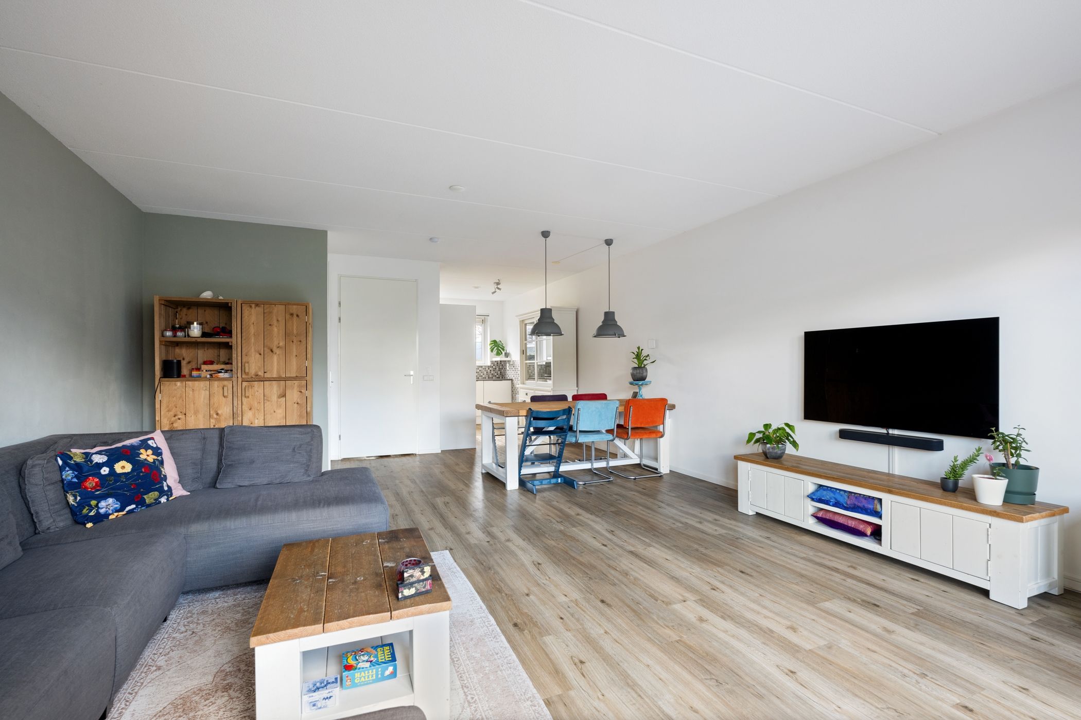 Foto 6 van Laan van Magisch Realisme 21-B