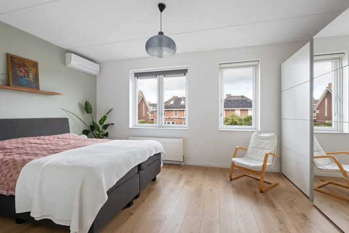 Foto 11 van Laan van Magisch Realisme 21-B