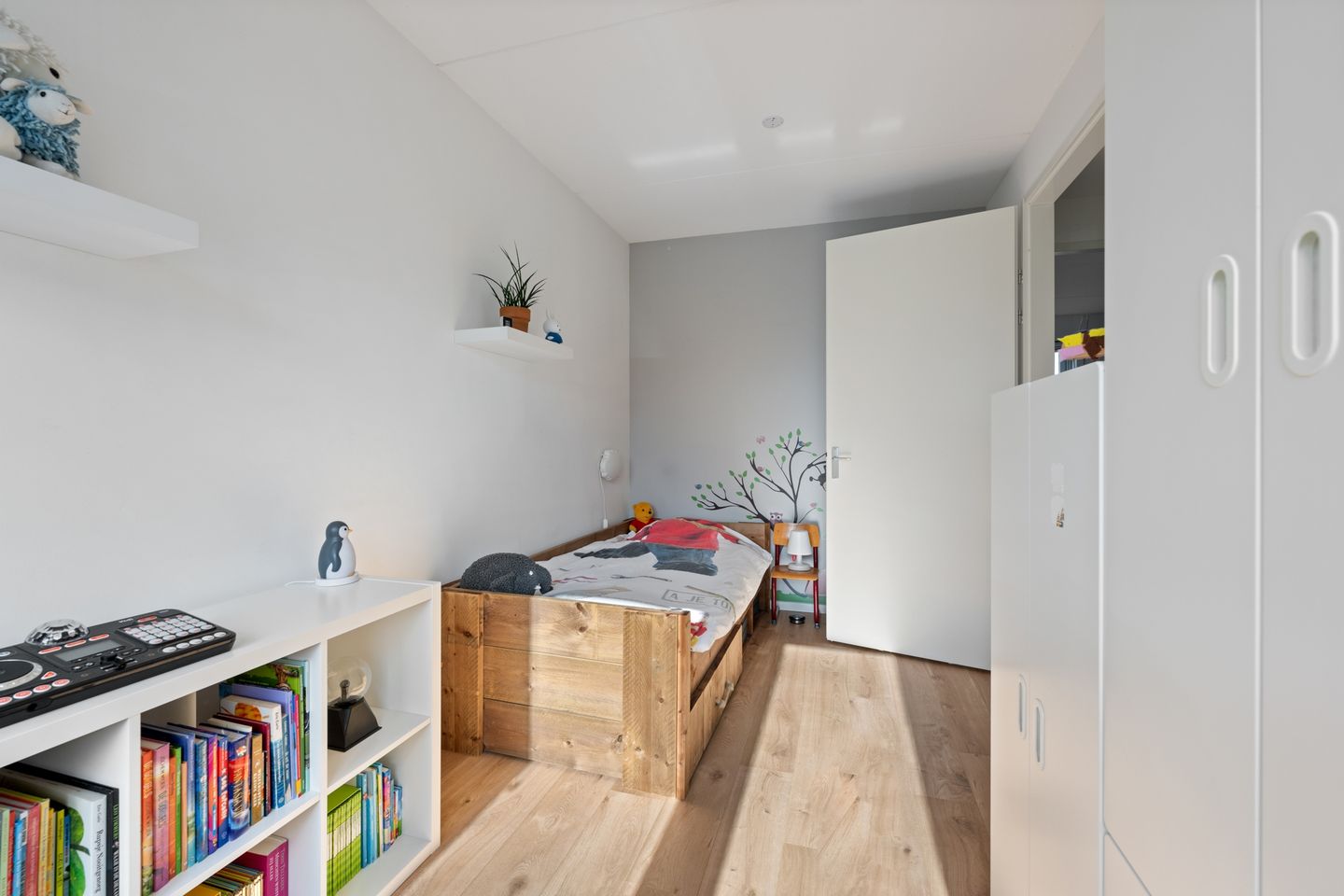 Foto 14 van Laan van Magisch Realisme 21-B