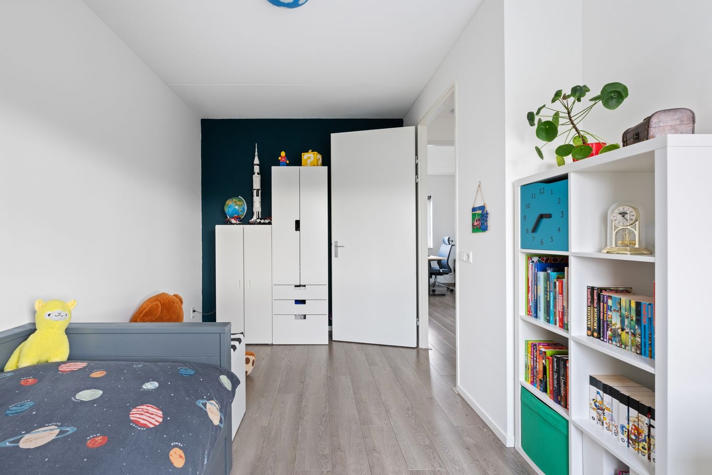 Foto 20 van Laan van Magisch Realisme 21-B