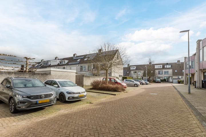 Foto 42 van Ebro 153