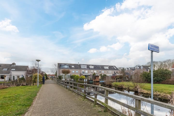 Foto 43 van Ebro 153