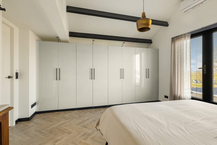 Foto 33 van Zuideinde 151