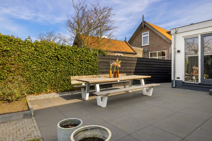 Foto 57 van Zuideinde 151