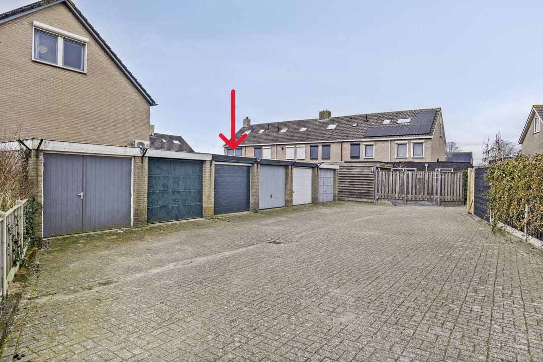 Photo 7 of Albert Schweitzerlaan 12