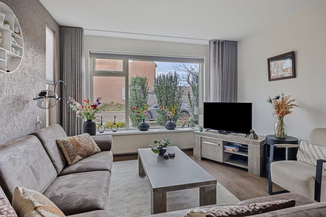 Photo 17 of Albert Schweitzerlaan 12