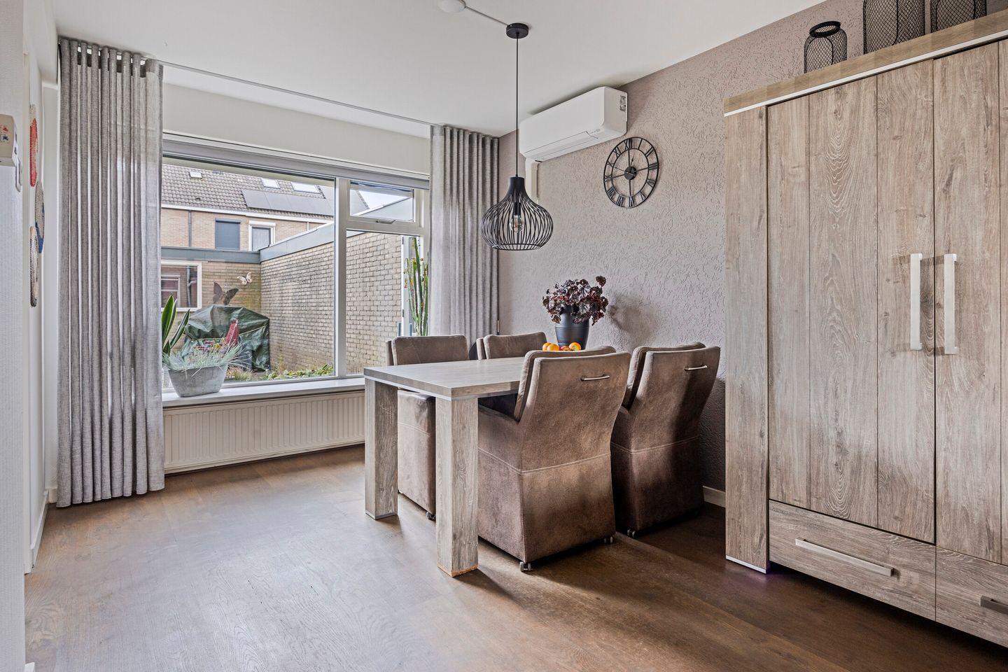 Photo 20 of Albert Schweitzerlaan 12