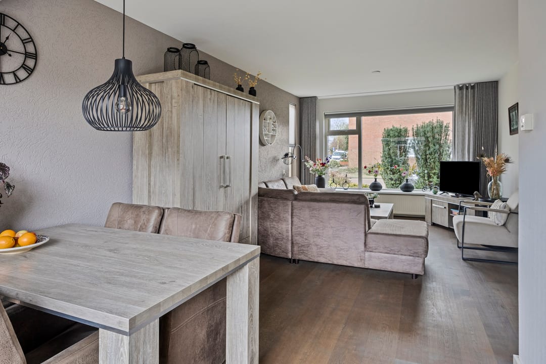 Photo 23 of Albert Schweitzerlaan 12