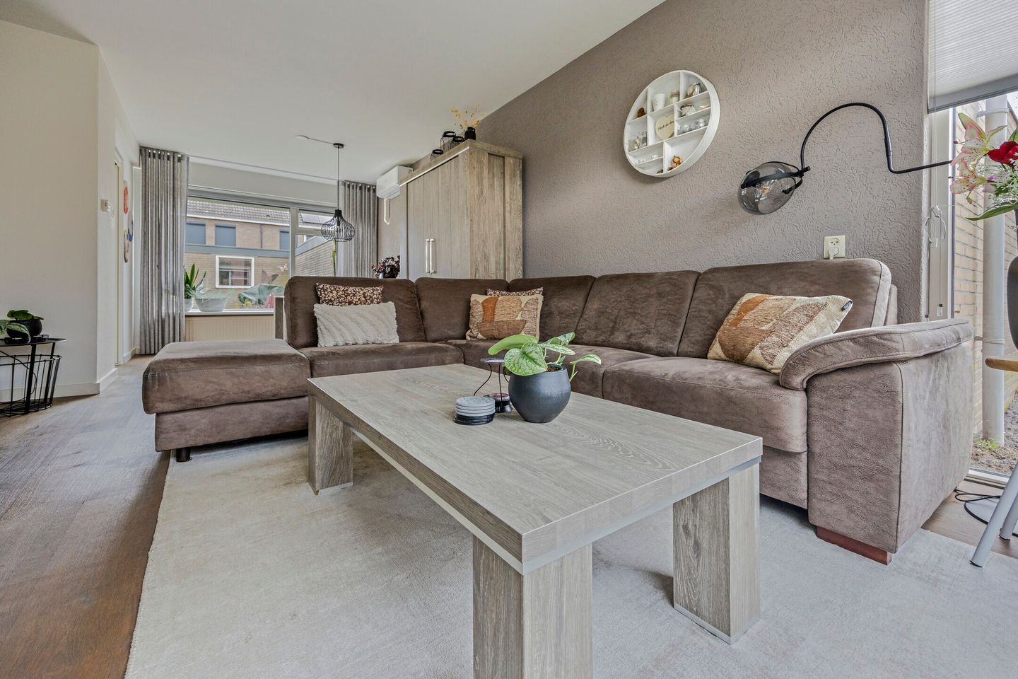 Photo 29 of Albert Schweitzerlaan 12