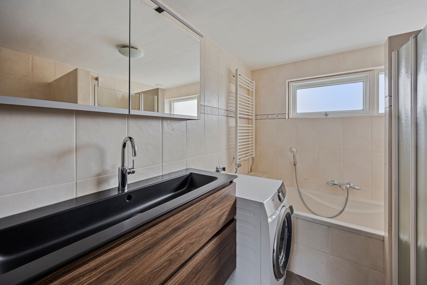 Photo 34 of Albert Schweitzerlaan 12