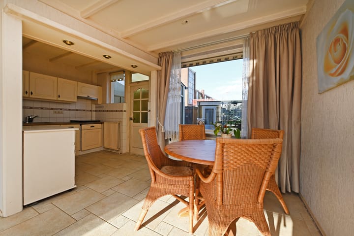 Photo 8 of Erberveltstraat 11