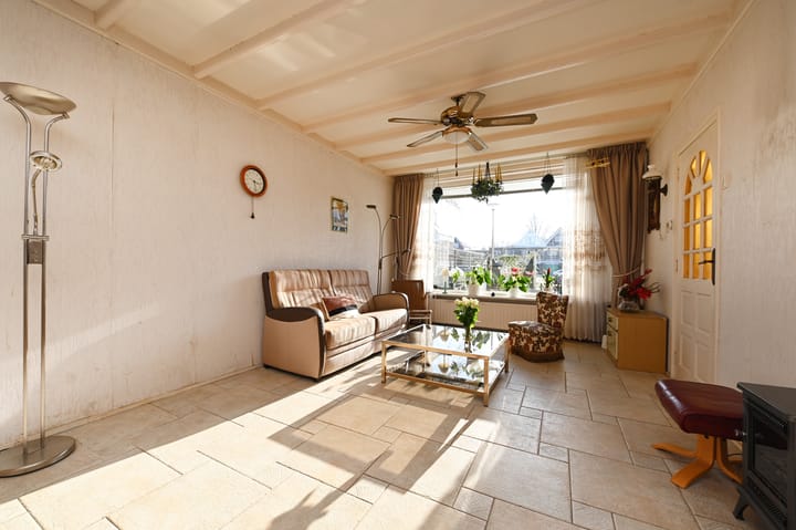 Photo 9 of Erberveltstraat 11