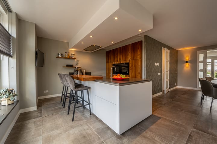 Foto 19 van Cor Dirksestraat 28