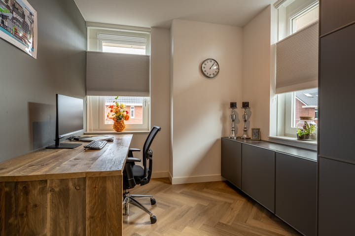 Foto 35 van Cor Dirksestraat 28