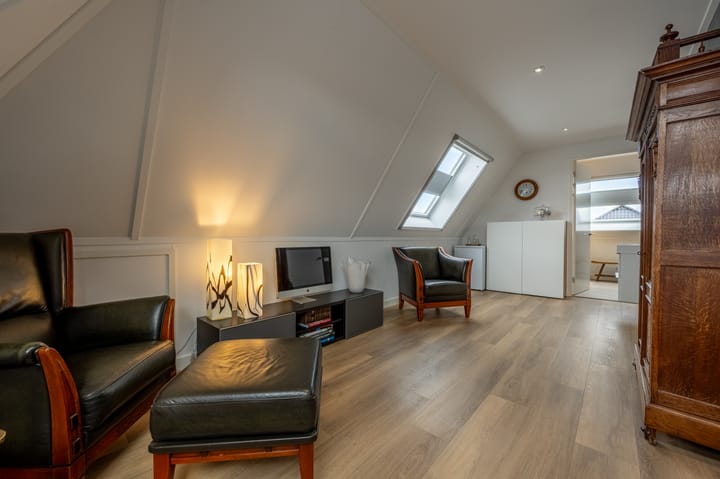 Foto 37 van Cor Dirksestraat 28