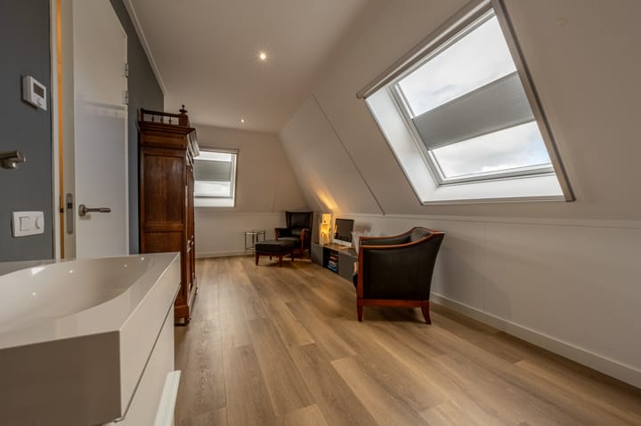 Foto 38 van Cor Dirksestraat 28