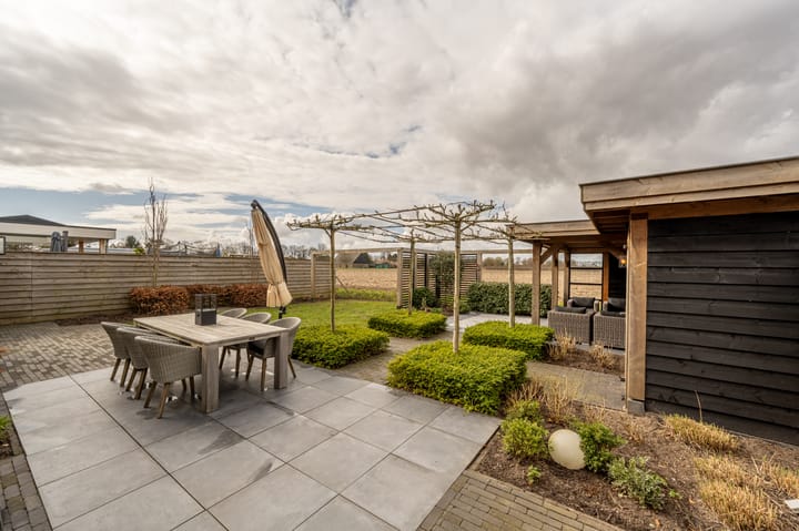 Foto 44 van Cor Dirksestraat 28