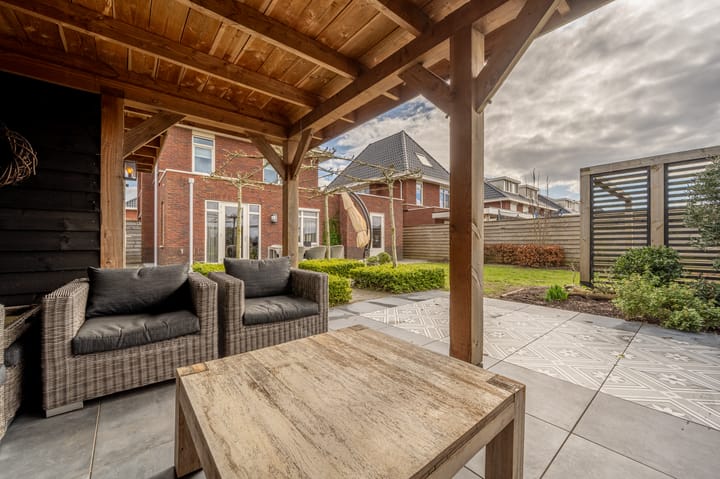 Foto 48 van Cor Dirksestraat 28