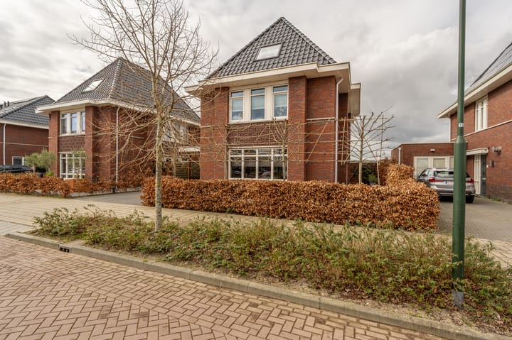 Foto 53 van Cor Dirksestraat 28