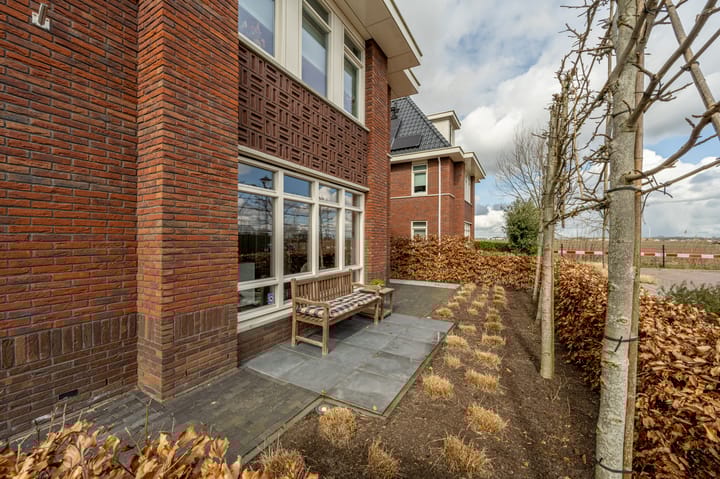 Foto 54 van Cor Dirksestraat 28