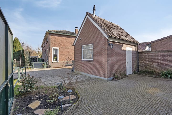 Foto 28 van Nieuwendijk 100