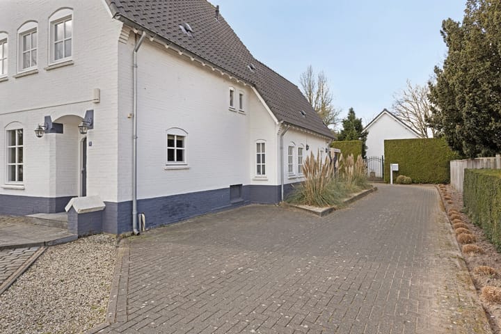 Foto 42 van Oranje Nassaulaan 13