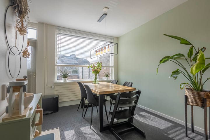 Foto 6 van Moogstraat 1