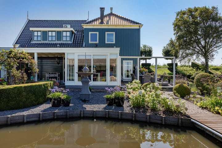 Photo 2 of Starnmeerdijk 24