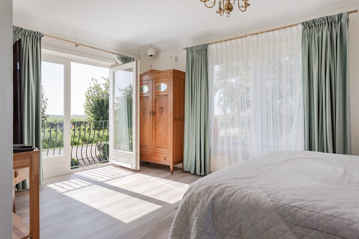 Photo 11 of Starnmeerdijk 24