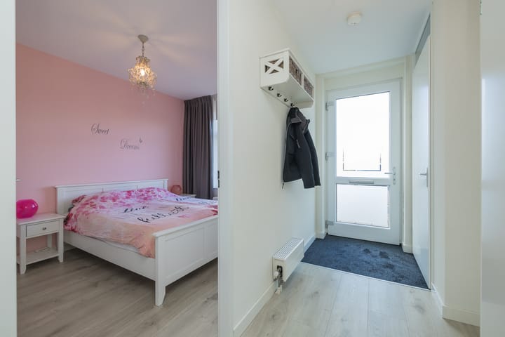 Foto 16 van Burgemeester van Niekerklaan 34