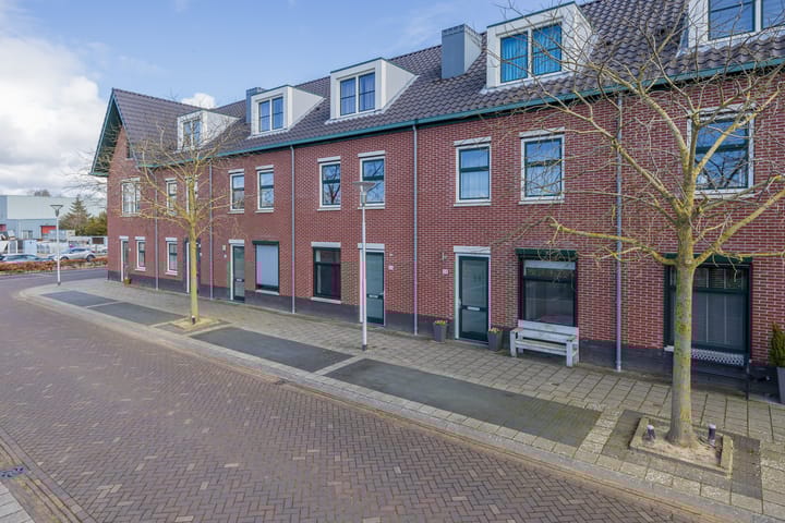 Foto 29 van Burgemeester van Niekerklaan 34