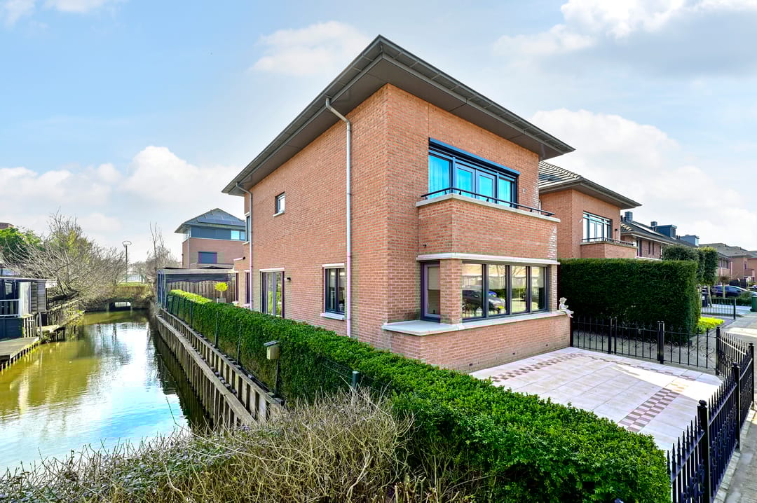 Foto 1 van John Raedeckerhof 104