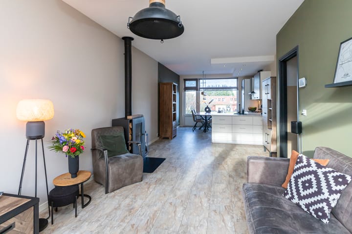 Foto 11 van Ambachtsgaarde 128