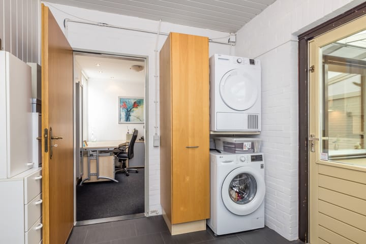 Foto 16 van Rhodestraat 3