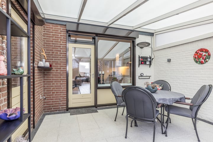 Foto 33 van Rhodestraat 3