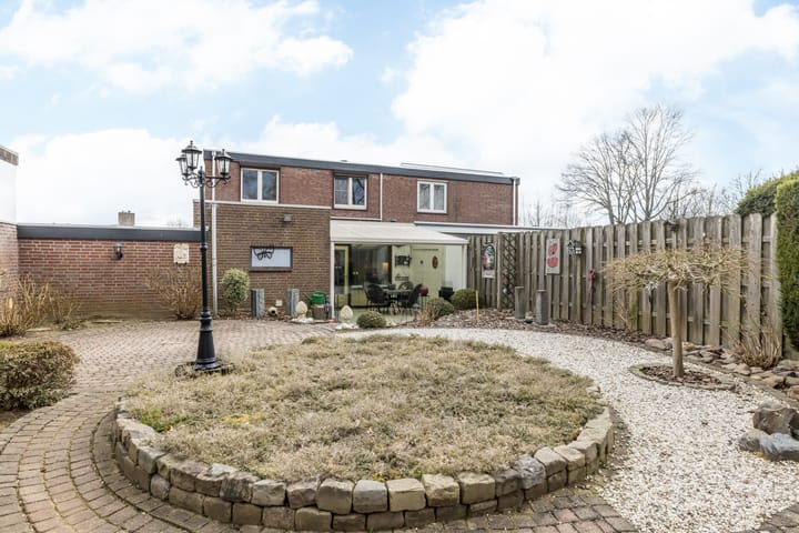 Foto 39 van Rhodestraat 3