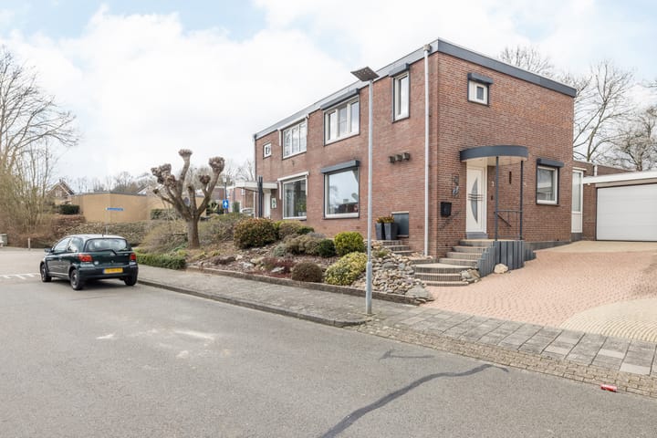 Foto 41 van Rhodestraat 3