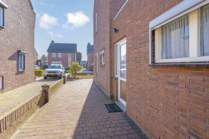 Foto 8 van Karel Doormanlaan 32