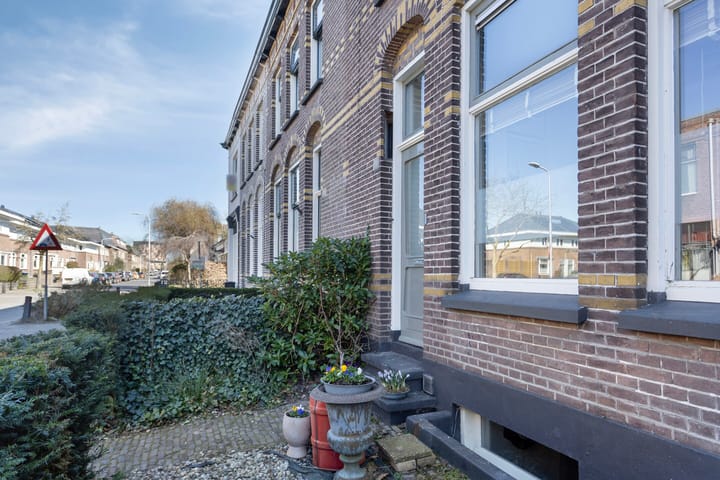 Foto 2 van Weg naar Laren 48