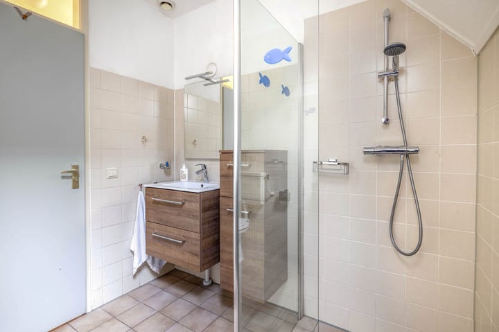 Foto 18 van Oscar Woltersstraat 8