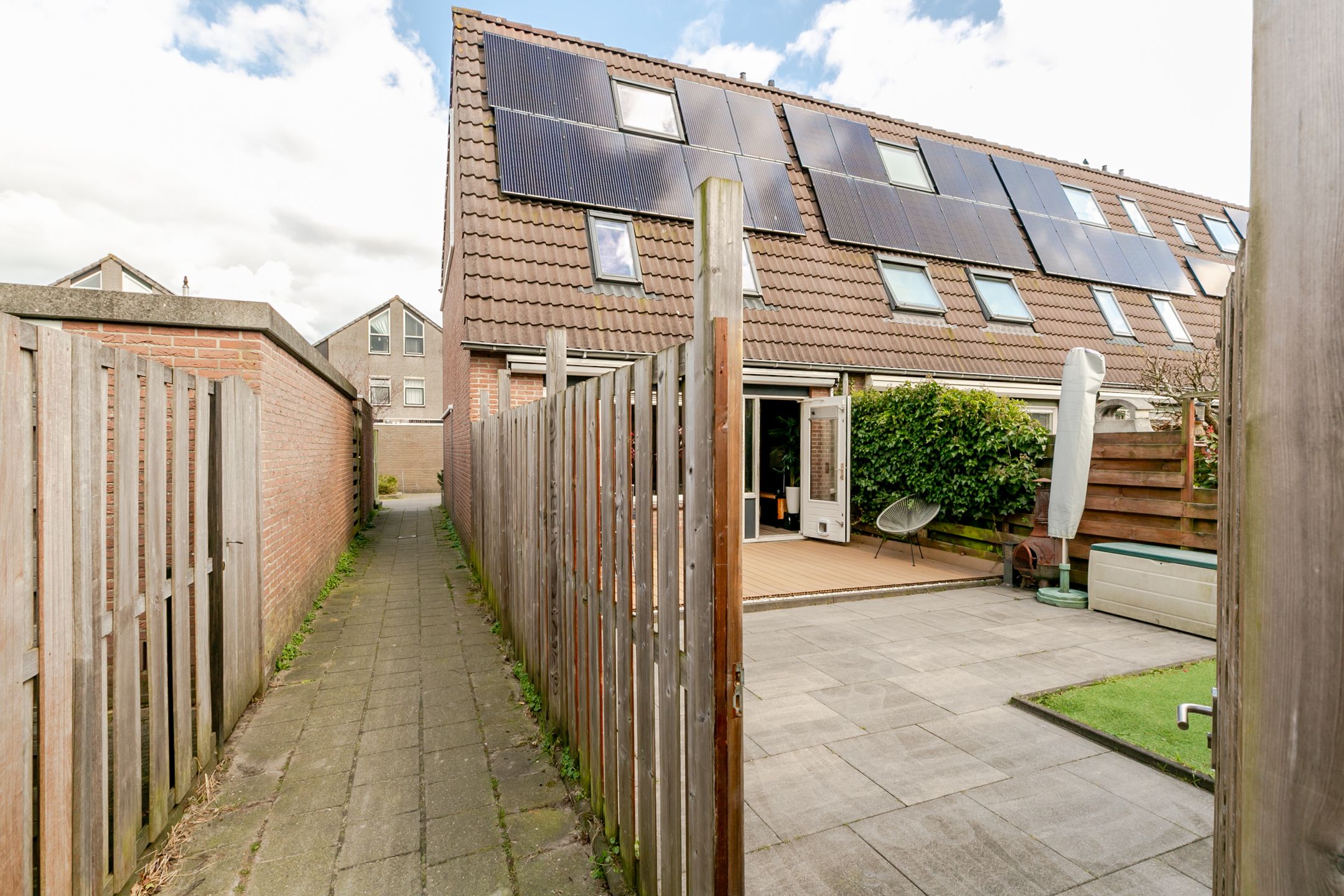 Photo 30 of Marmerwit 1