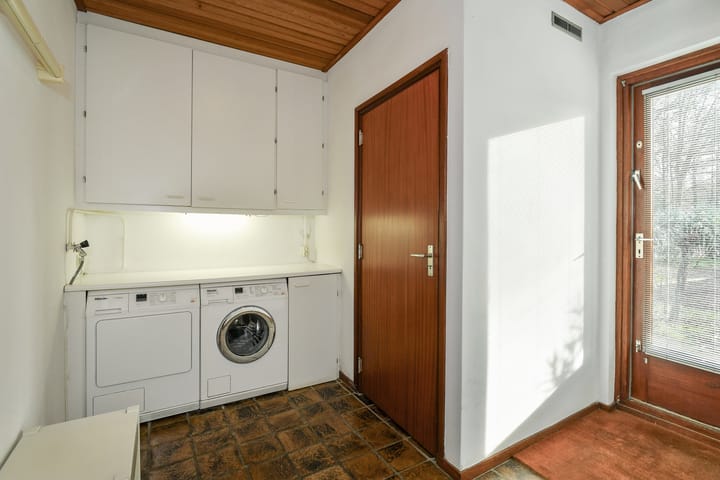 Foto 16 van Bernadottelaan 9